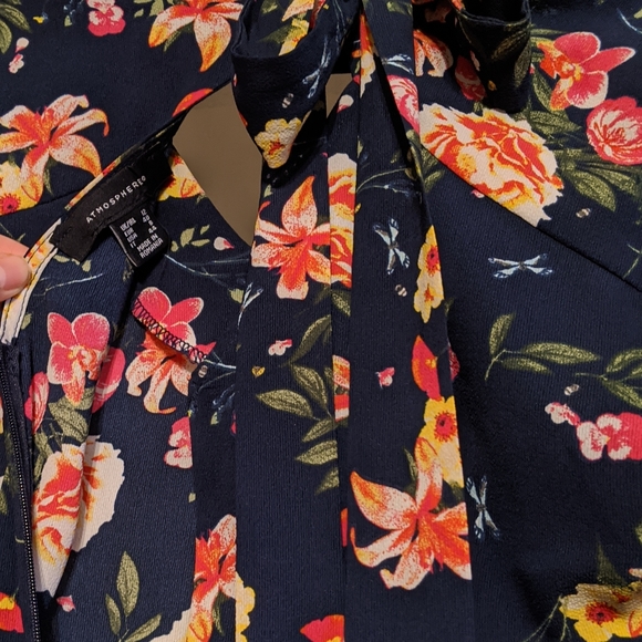 EUC Atmosphere Floral Dress with zipper and bow - Picture 6 of 6